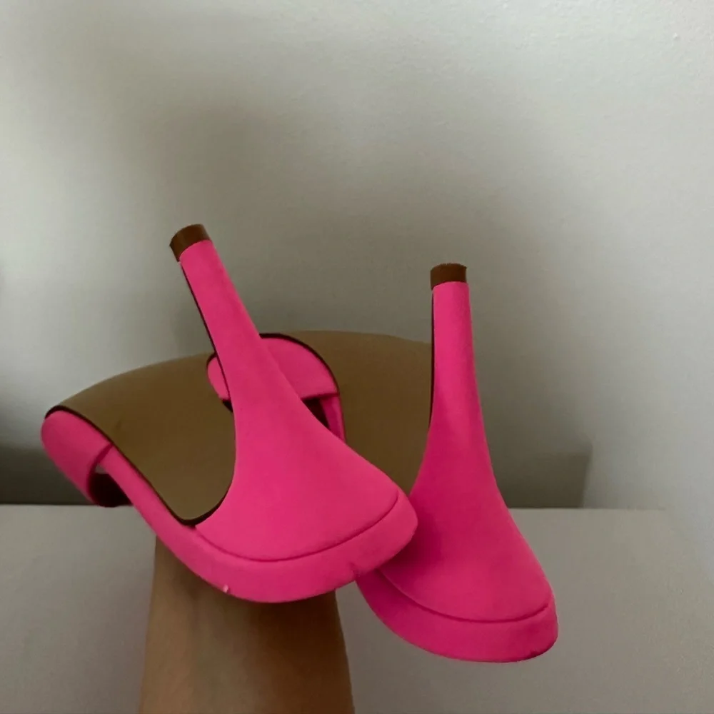 Steve Madden Hot Pink Slip On Heels - Picture 5 of 5
